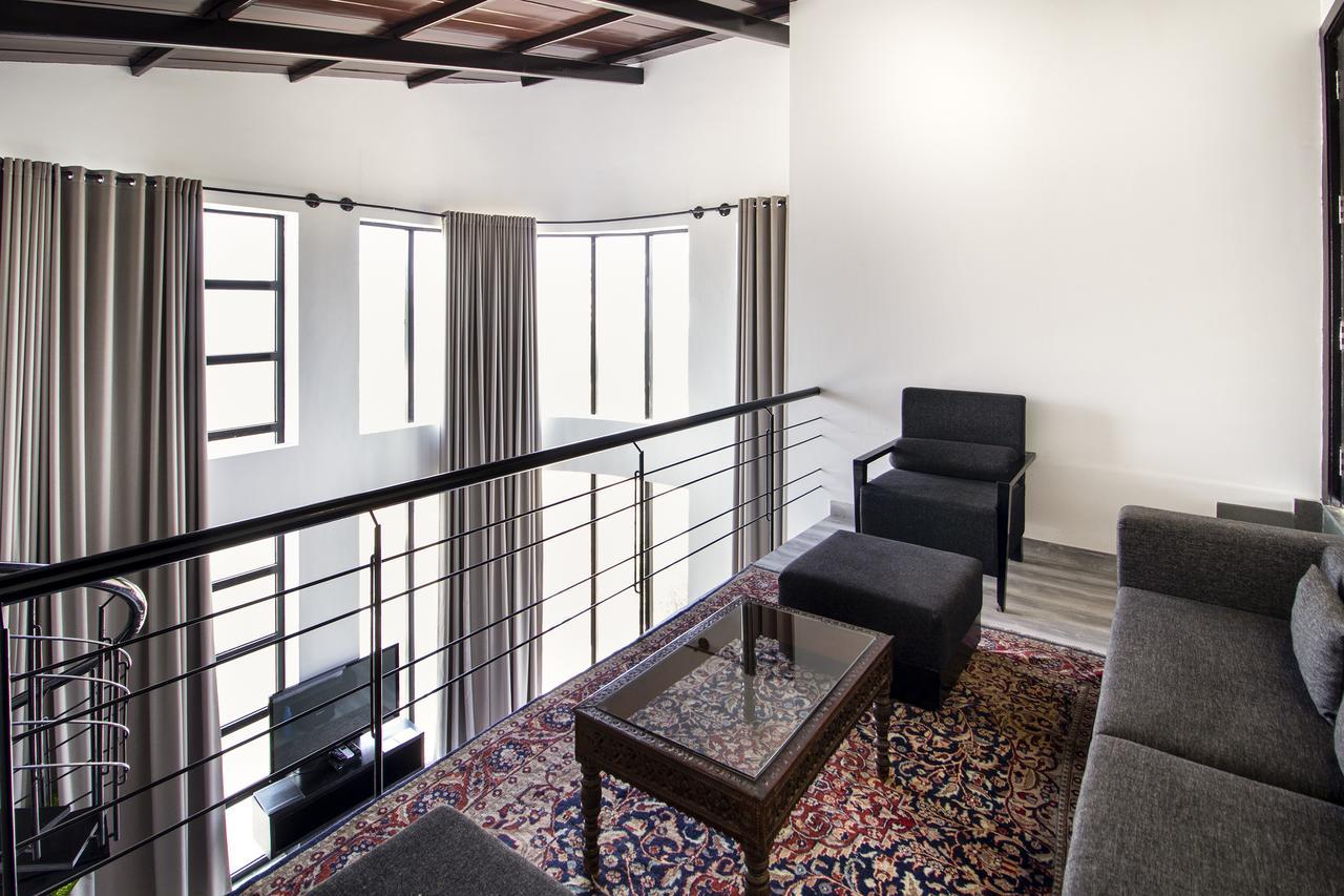 The Saneer Jaipur Hotel Bagian luar foto